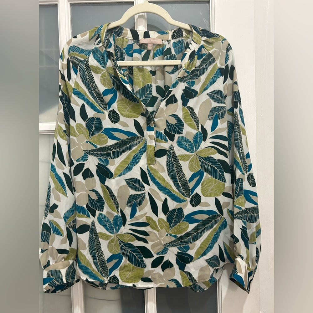 Banana Republic Green Ivory Leaf Print Long Sleeve Blouse Size Medium